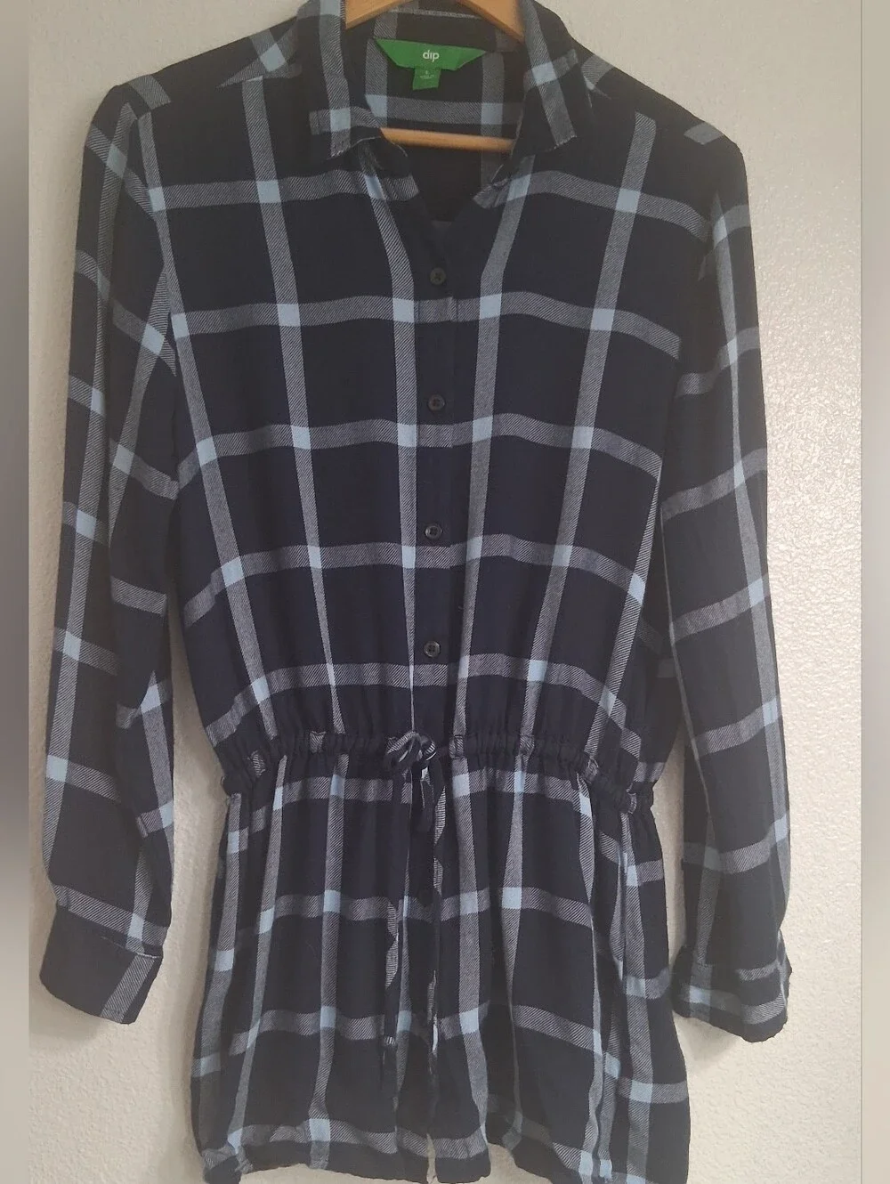 dip Navy and Light Blue Plaid Button-Front Drawstring Tunic Shirt.    Size L